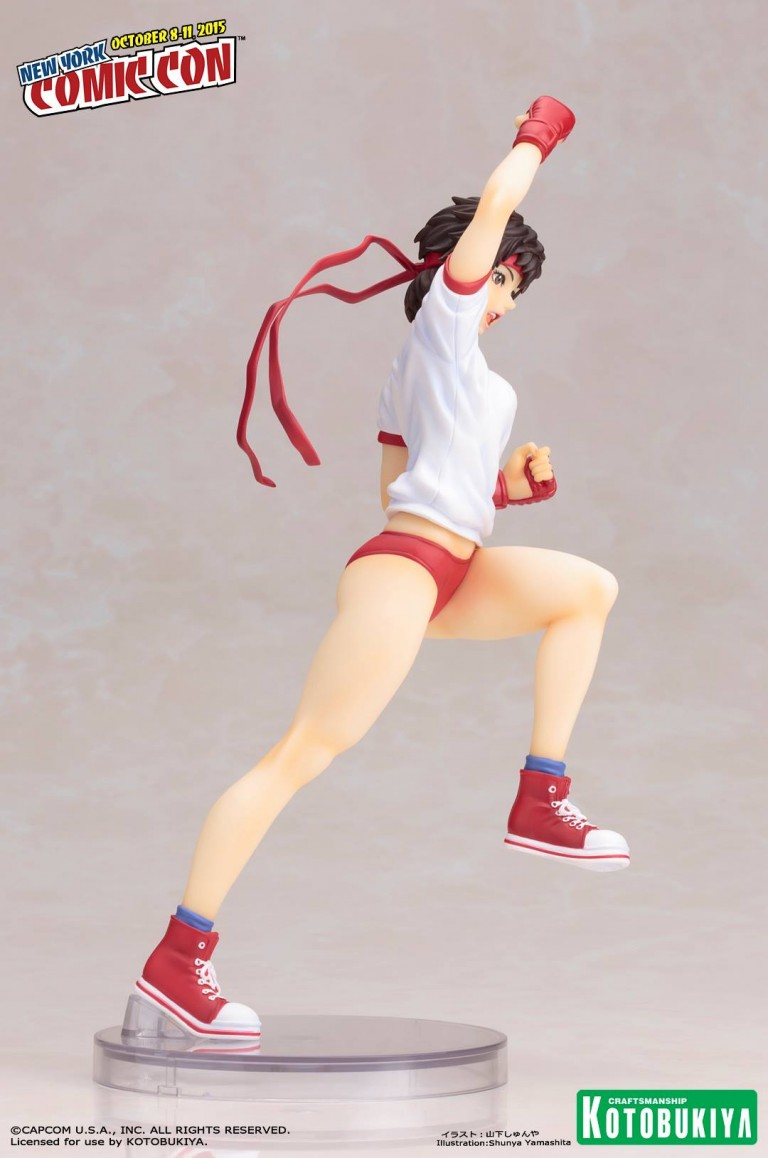 street fighter sakura statue