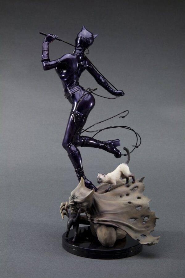 Catwoman Bishoujo Statue from DC Comics and Kotobukiya