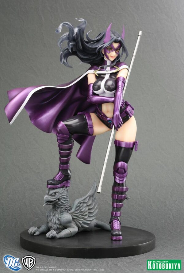 Huntress Bishoujo Statue from Kotobukiya and DC Comics