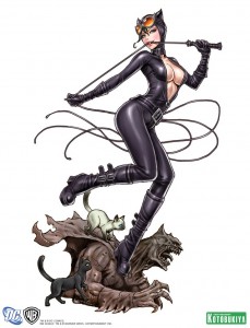 Catwoman Bishoujo Statue Illustration by Shunya Yamashita