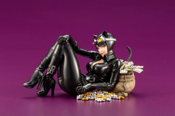 Catwoman Returns Bishoujo Statue from Kotobukiya and DC Comics