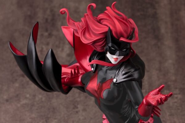 Batwoman 2nd Edition Bishoujo Statue from DC Comics and Kotobukiya