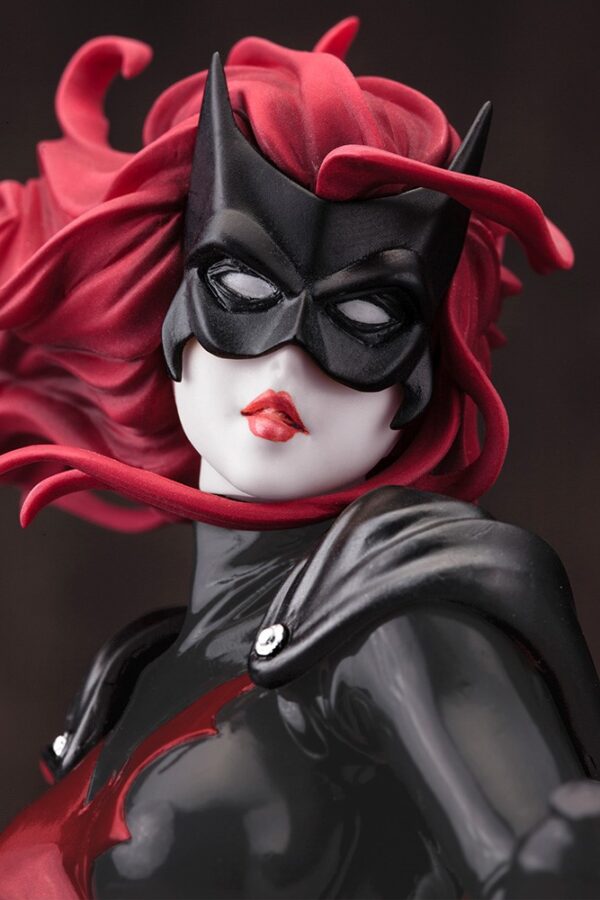 Batwoman 2nd Edition Bishoujo Statue from DC Comics and Kotobukiya