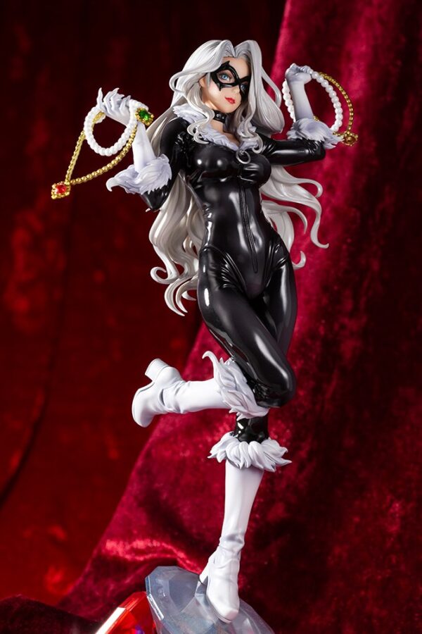 Black Cat Steals Your Heart Bishoujo Statue from Kotobukiya and Marvel