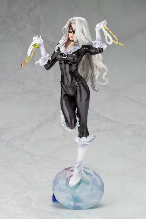 Black Cat Steals Your Heart Bishoujo Statue from Kotobukiya and Marvel