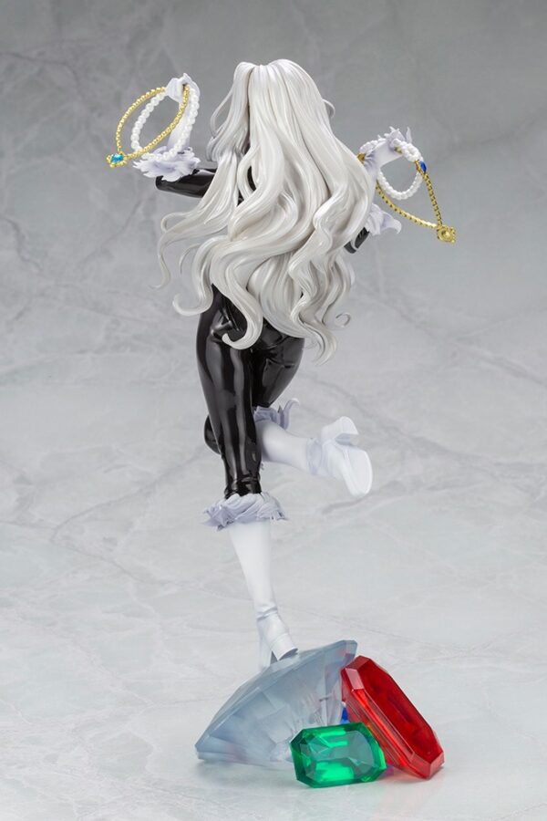 Black Cat Steals Your Heart Bishoujo Statue from Kotobukiya and Marvel