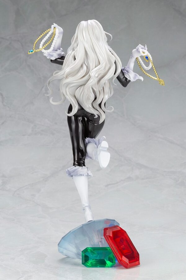 Black Cat Steals Your Heart Bishoujo Statue from Kotobukiya and Marvel