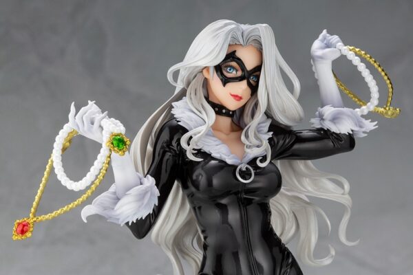 Black Cat Steals Your Heart Bishoujo Statue from Kotobukiya and Marvel