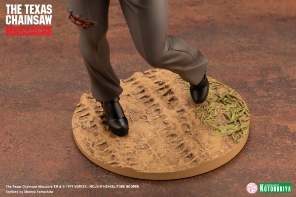 Texas Chainsaw Massacre Leatherface Chainsaw Dance Version Bishoujo Statue from Kotobukiya